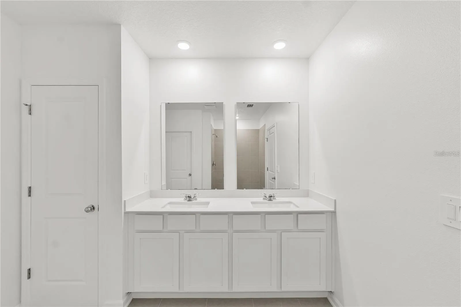 1667 LOXLEY TRL
