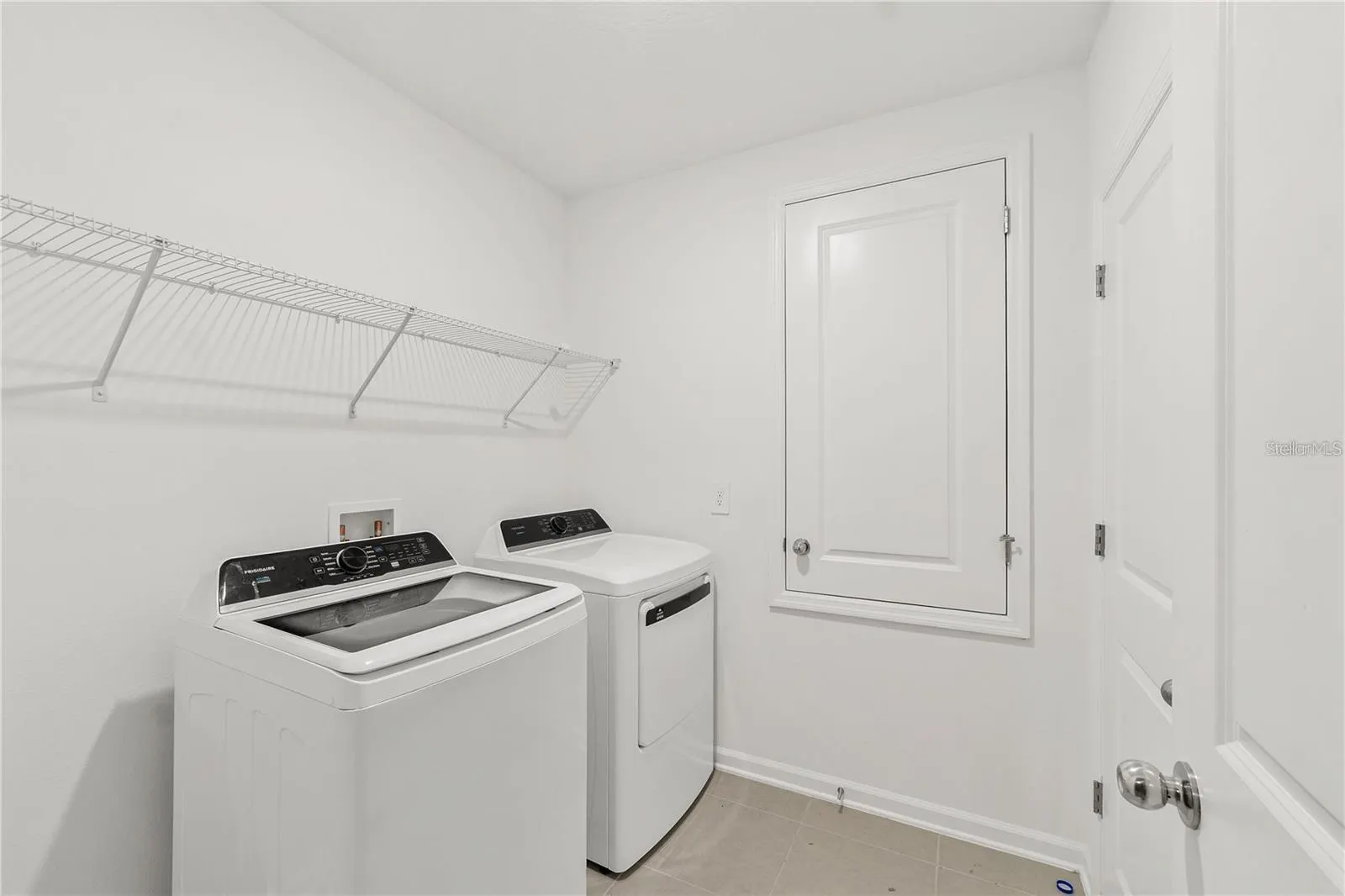 1667 LOXLEY TRL