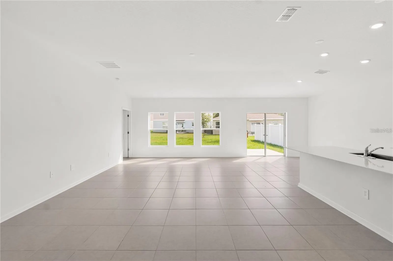1667 LOXLEY TRL