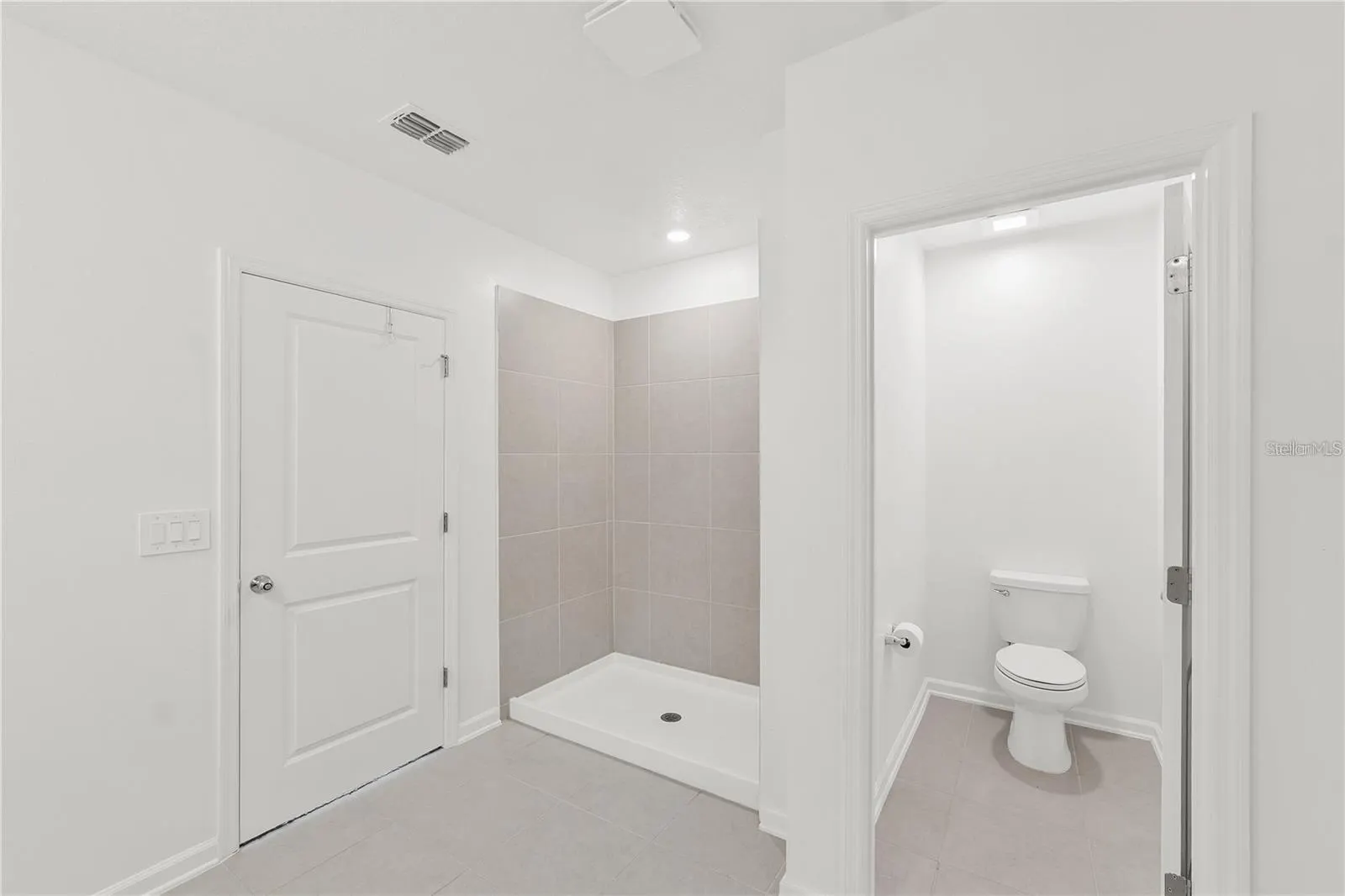 1667 LOXLEY TRL