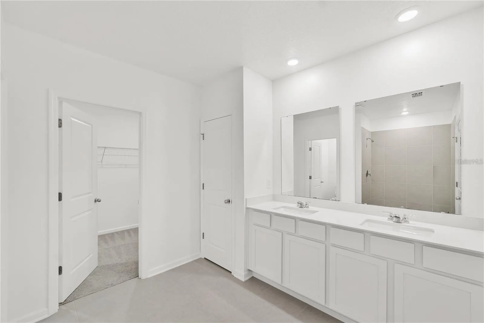 1667 LOXLEY TRL