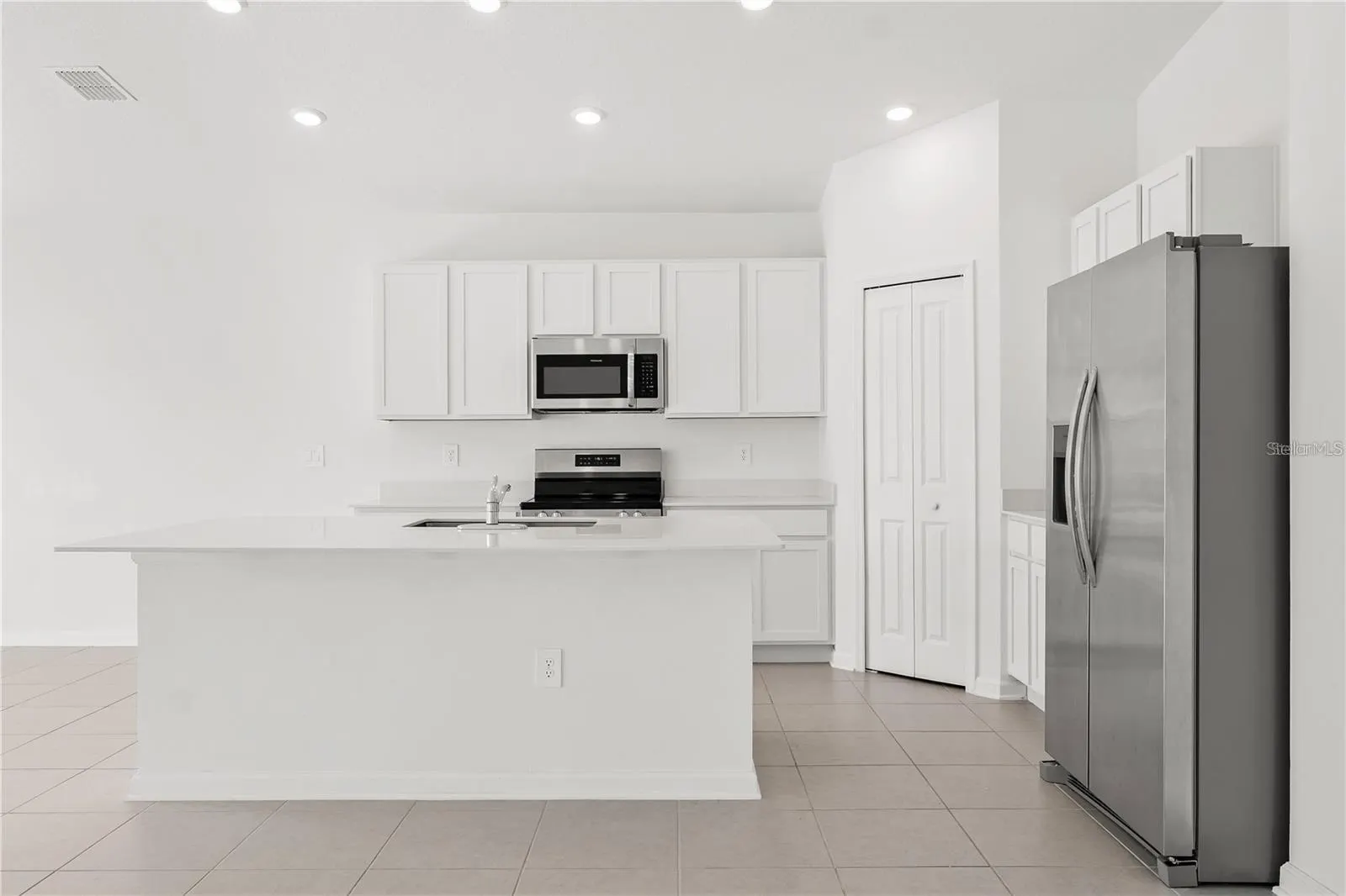 1667 LOXLEY TRL