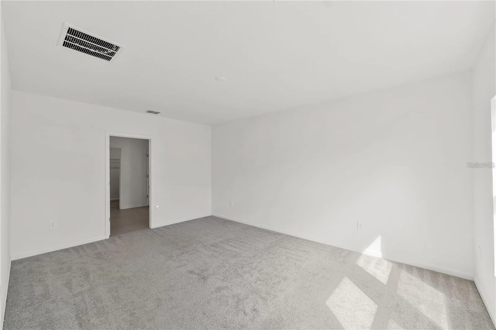 1667 LOXLEY TRL