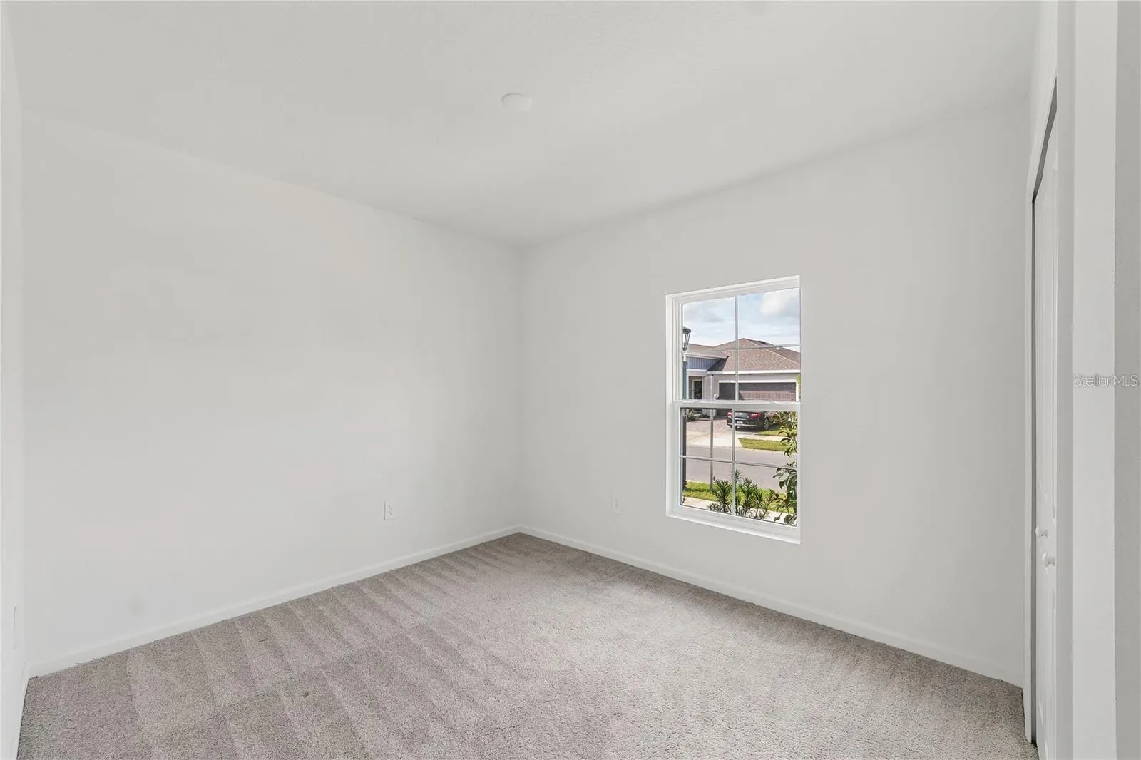 1667 LOXLEY TRL