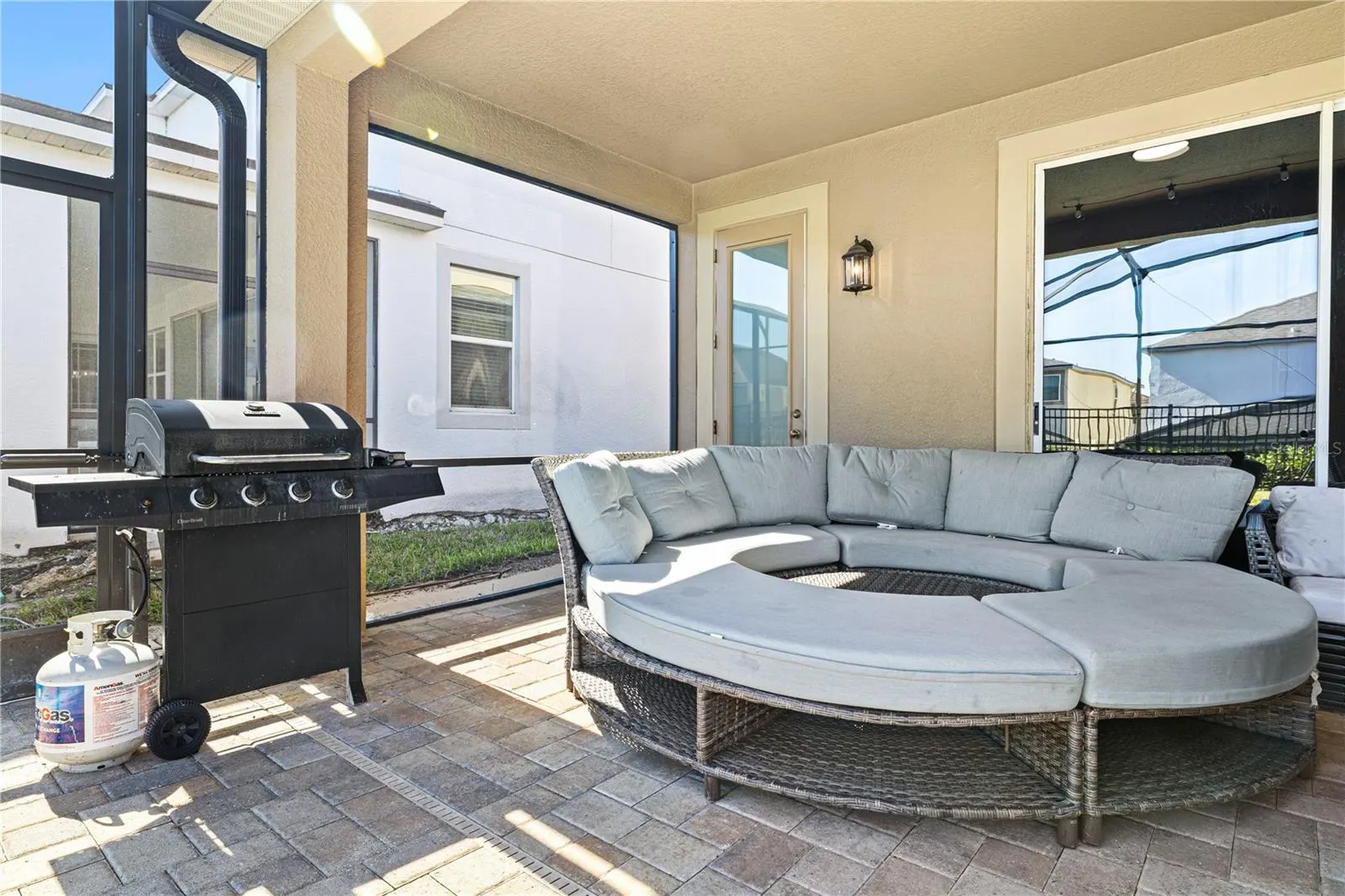 1835 CARIBBEAN VIEW TER