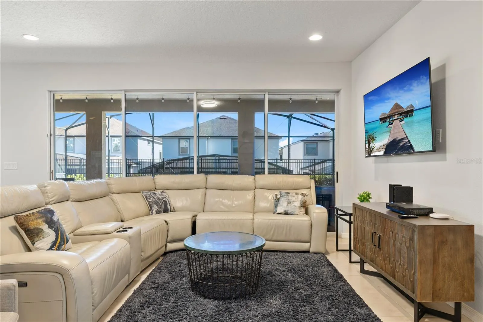 1835 CARIBBEAN VIEW TER