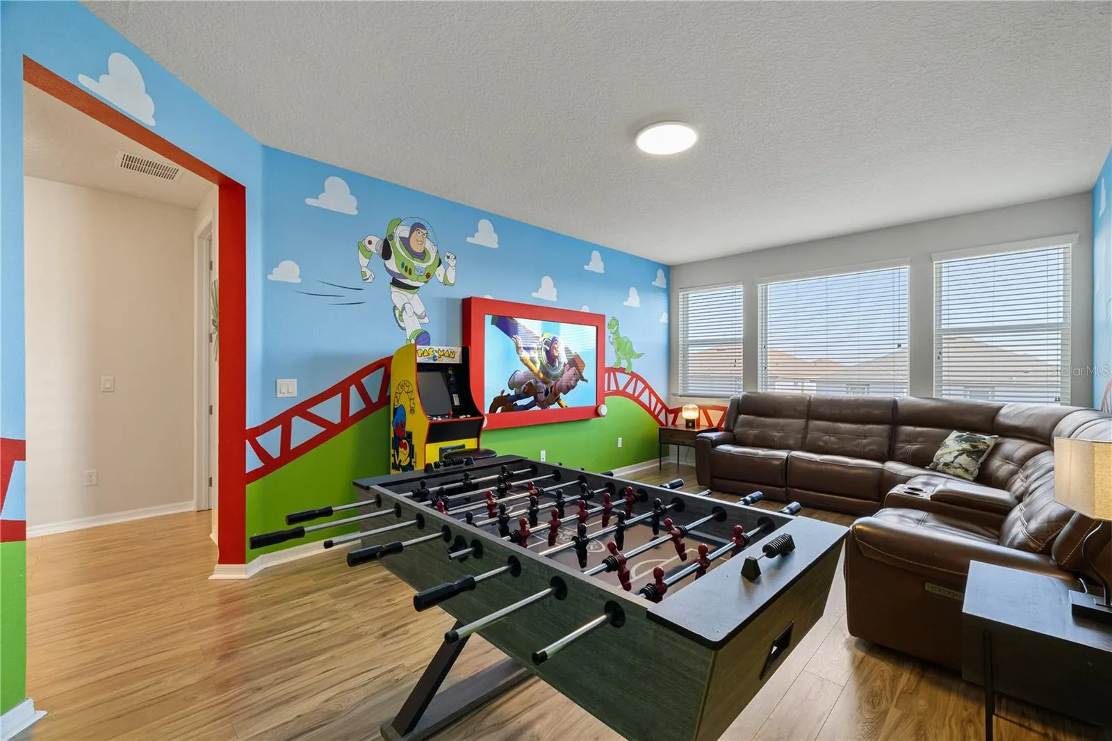 1835 CARIBBEAN VIEW TER