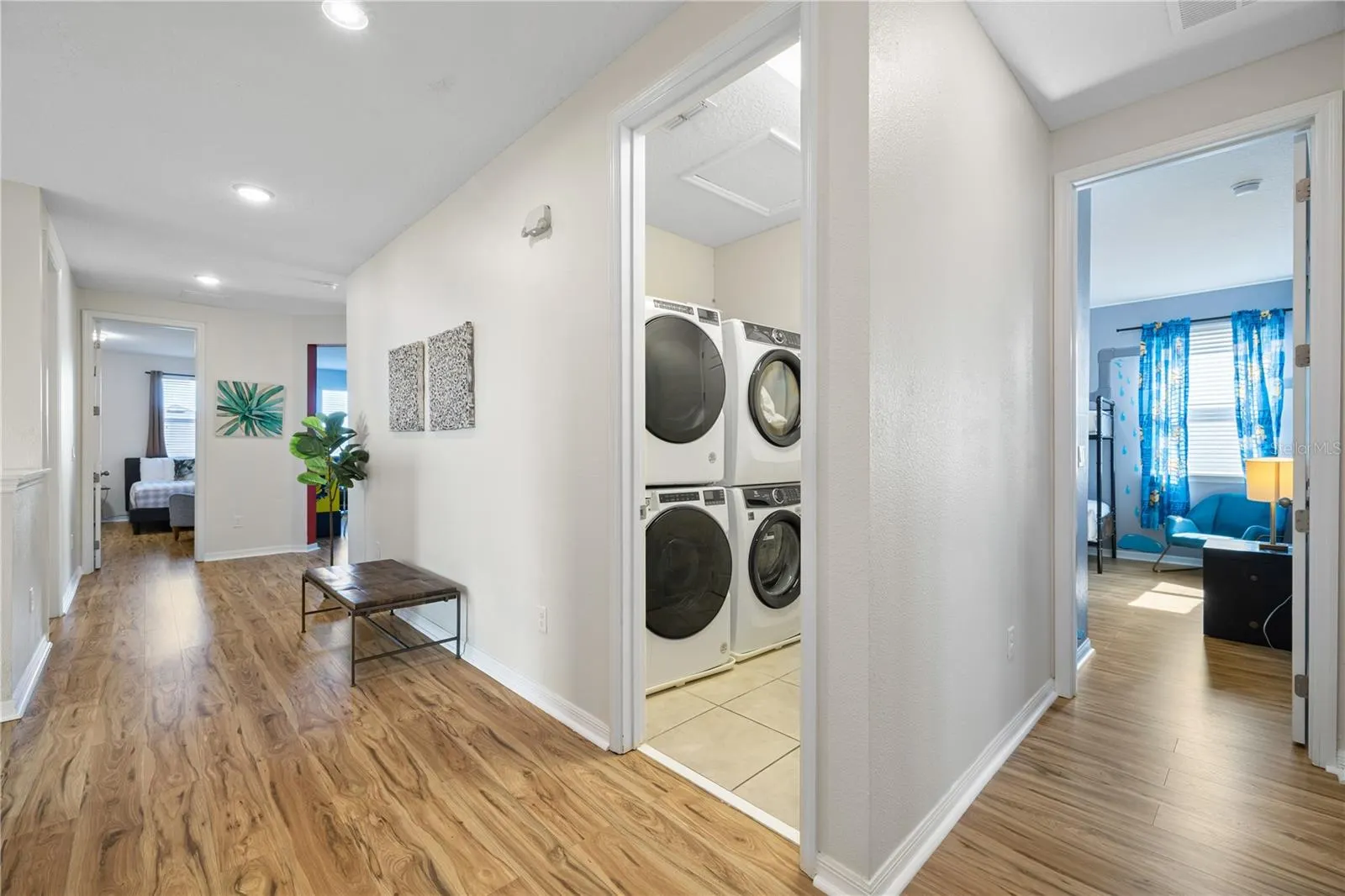 1835 CARIBBEAN VIEW TER