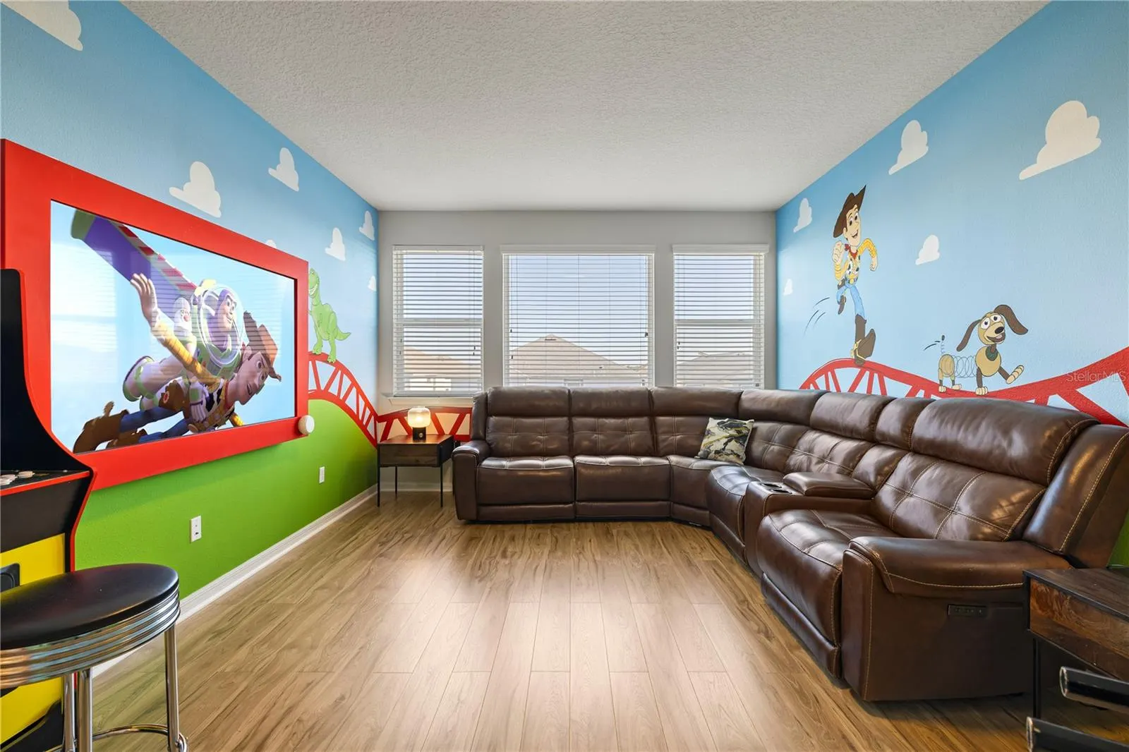 1835 CARIBBEAN VIEW TER