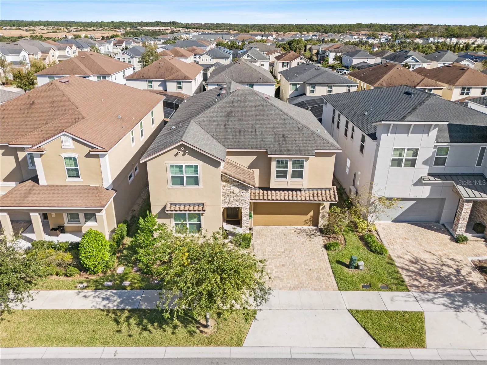 1835 CARIBBEAN VIEW TER