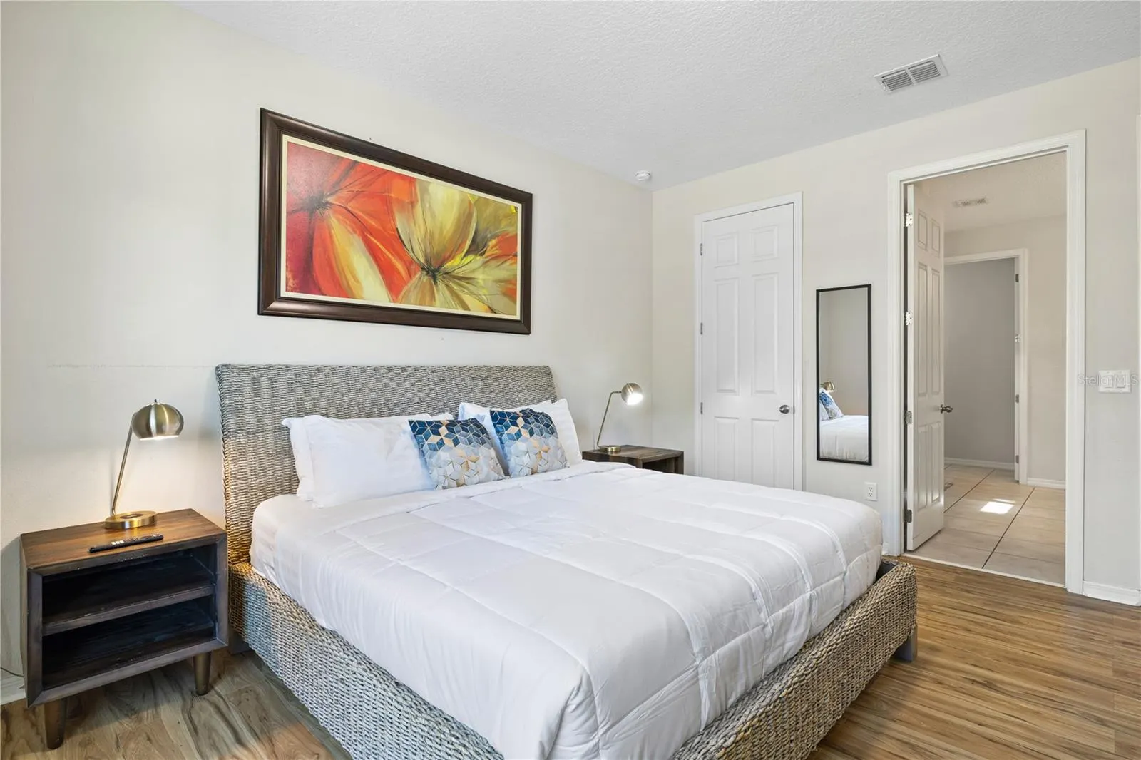 1835 CARIBBEAN VIEW TER