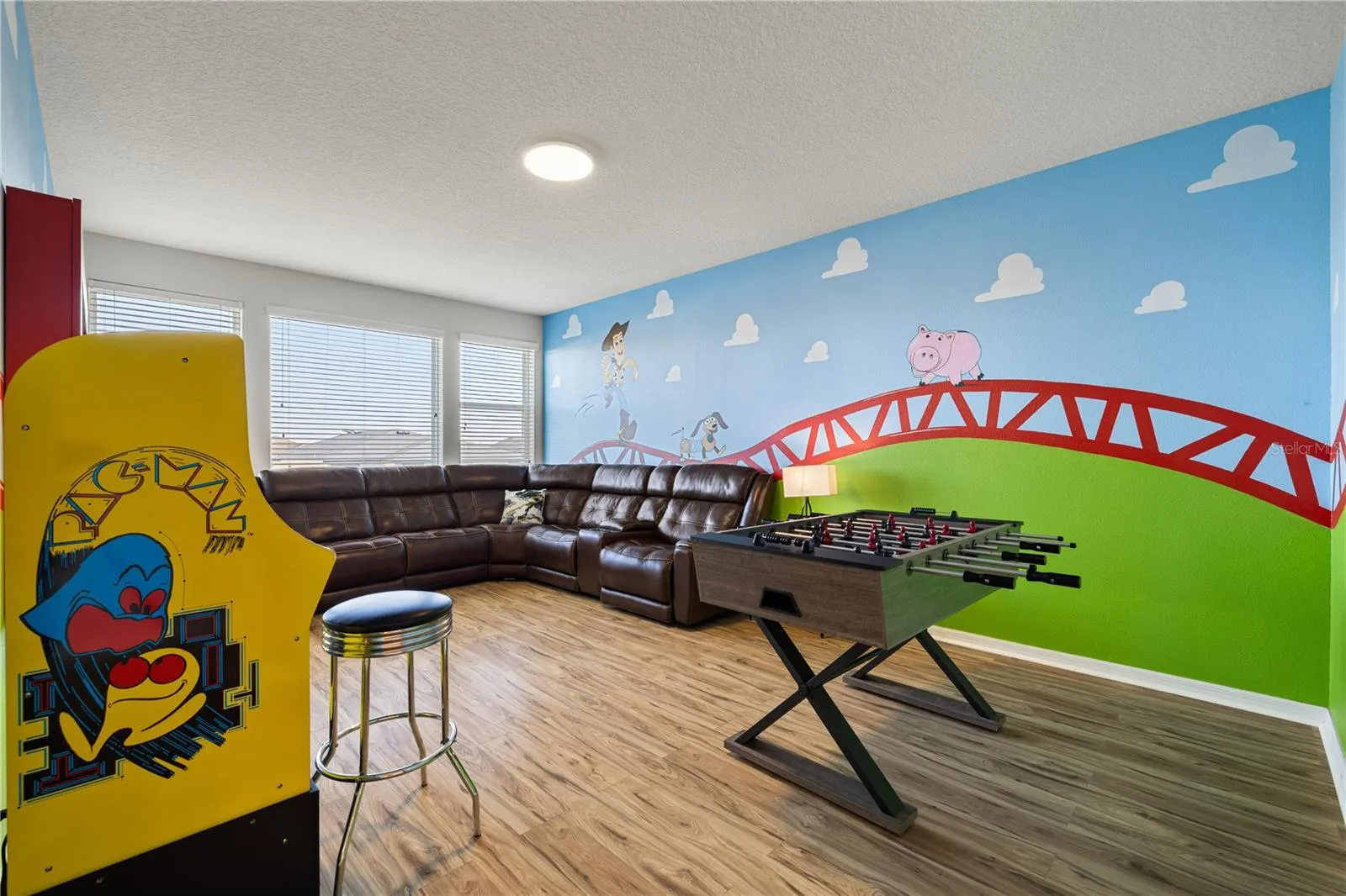 1835 CARIBBEAN VIEW TER