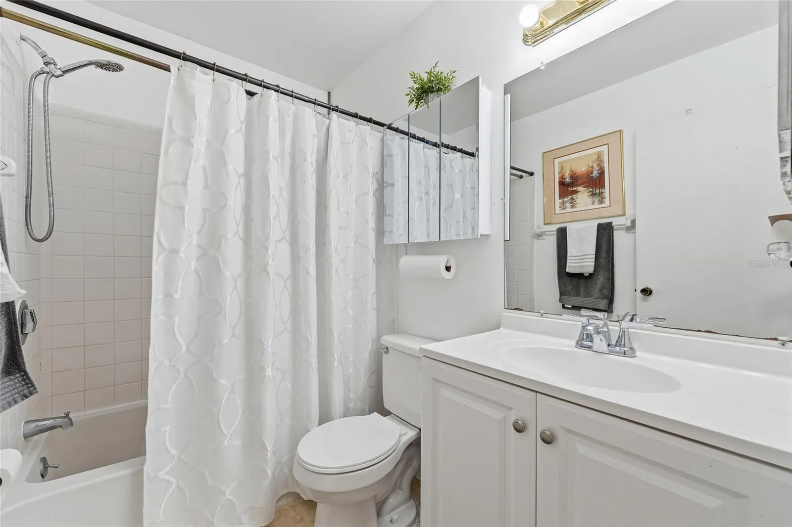 652 KENWICK CIR #105 #105