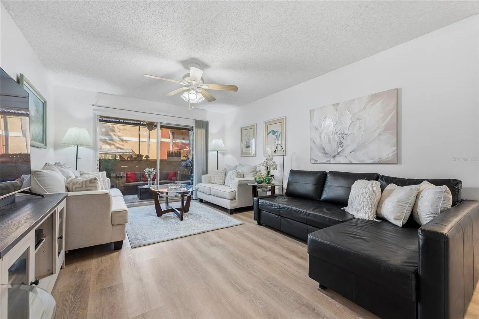 652 KENWICK CIR #105 #105