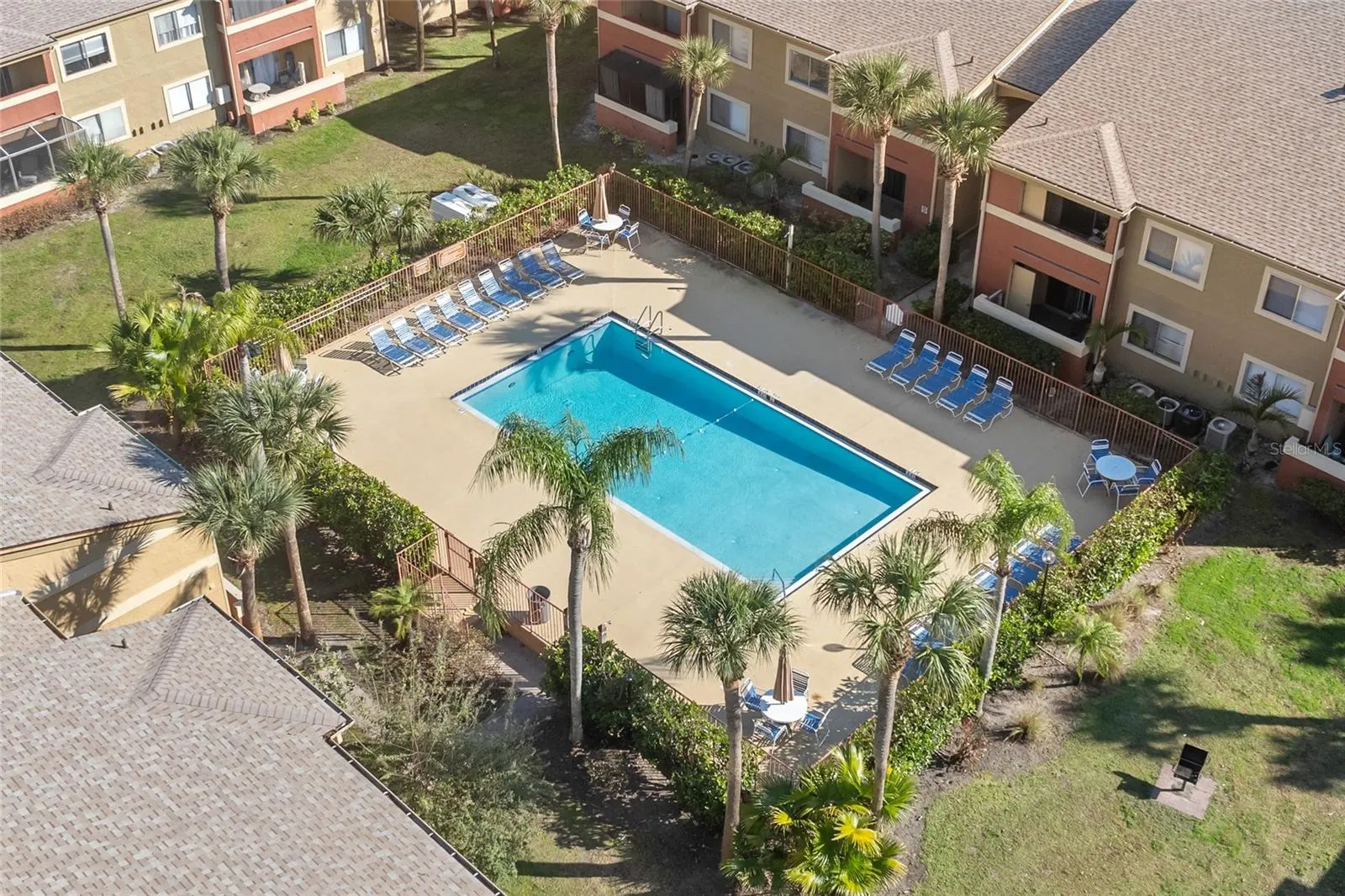 652 KENWICK CIR #105 #105