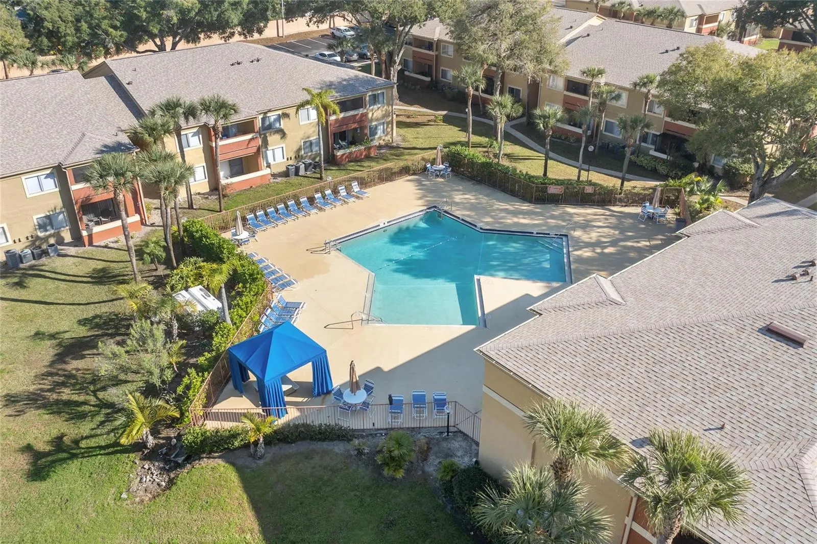 652 KENWICK CIR #105 #105