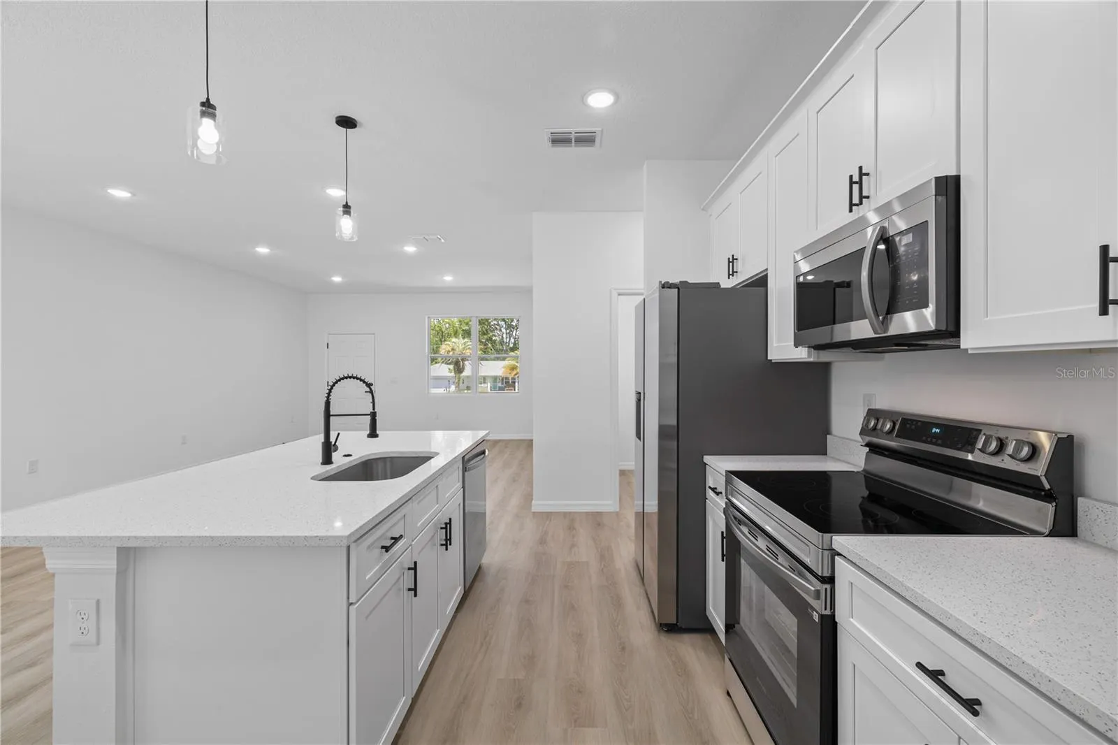 105 INCONNU CT