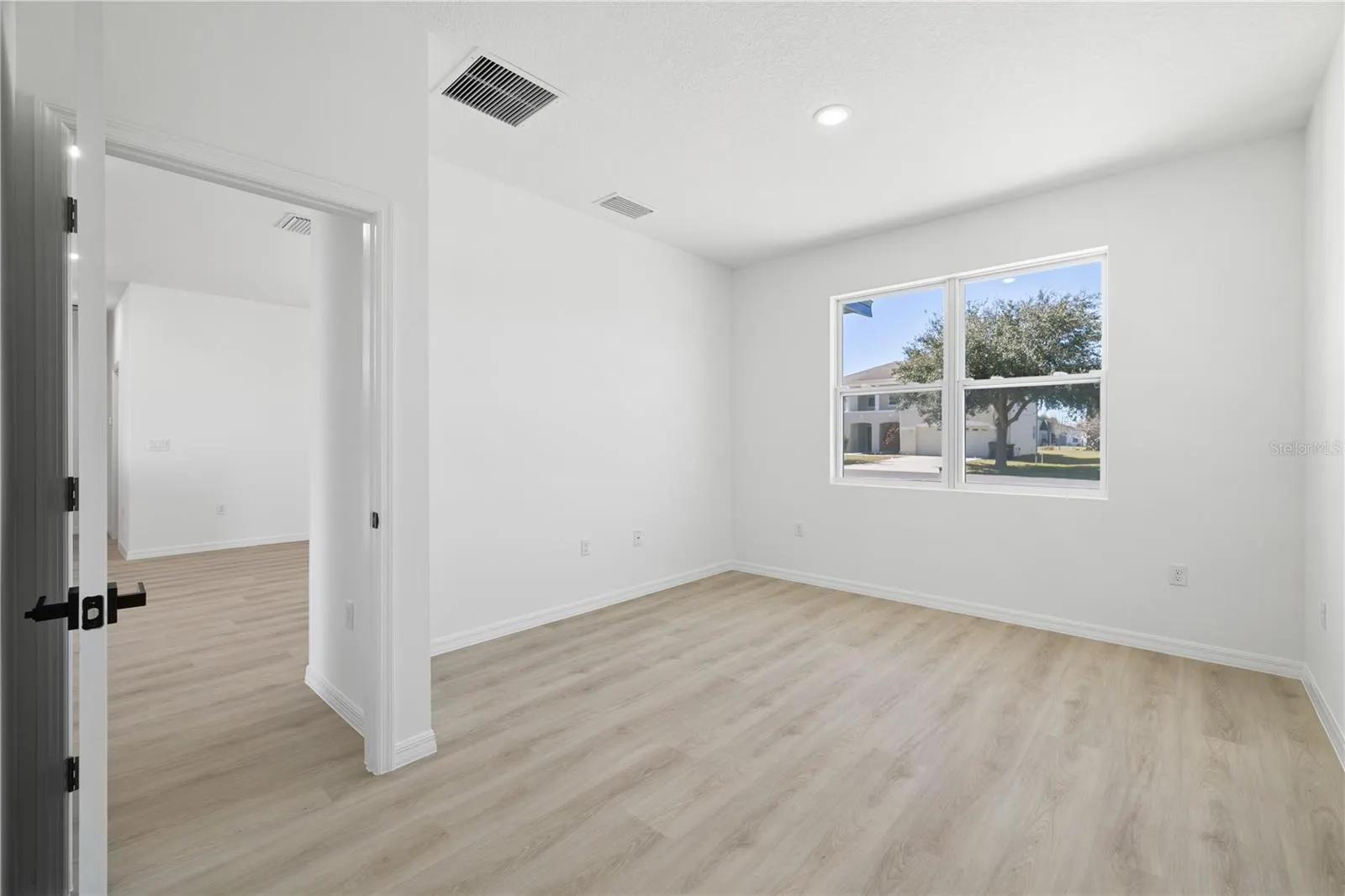 693 GILA DR