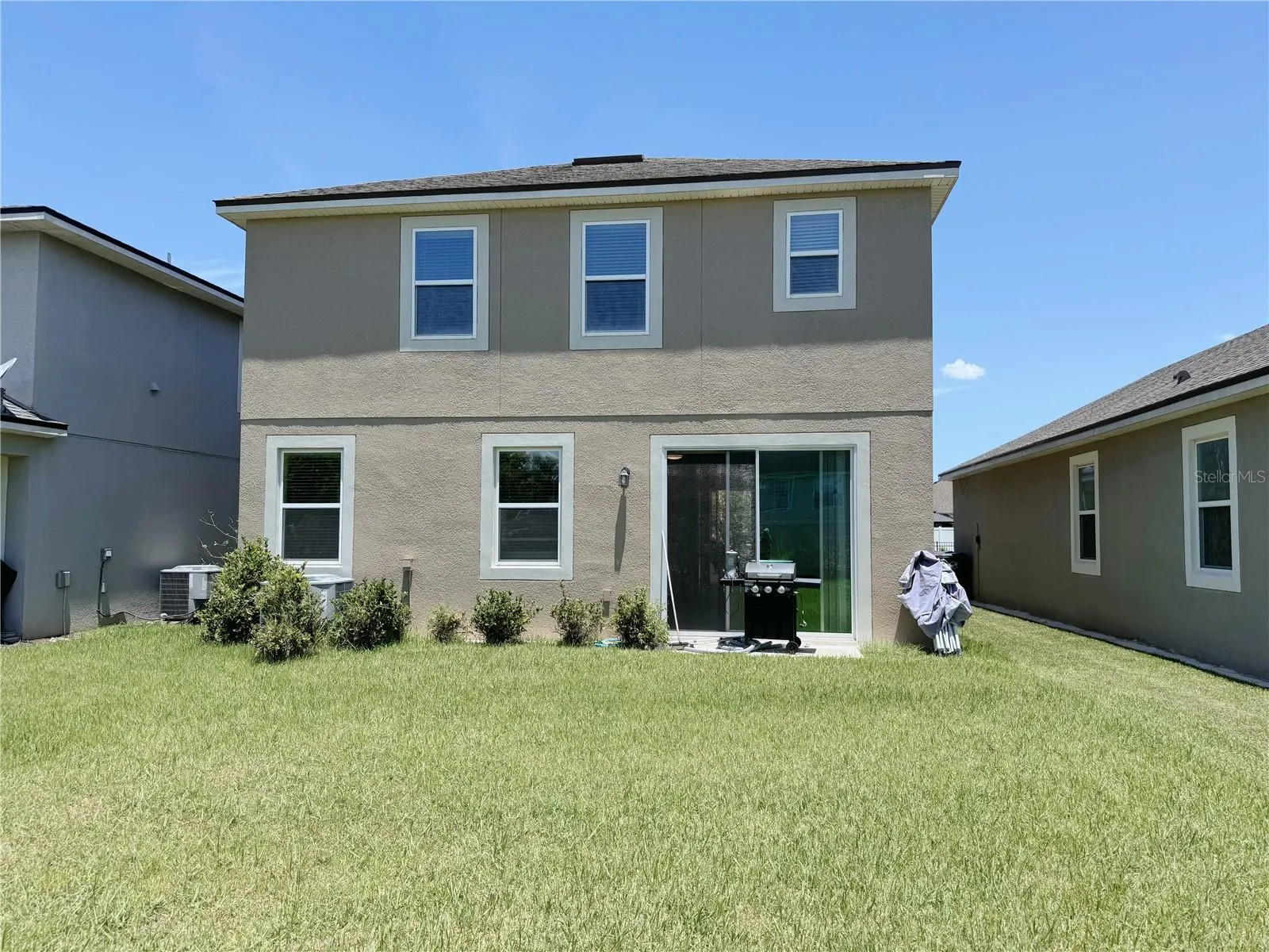 2428 CHATEAU LOOP