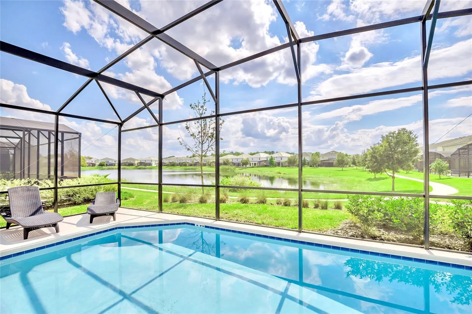 320 BALLO DR