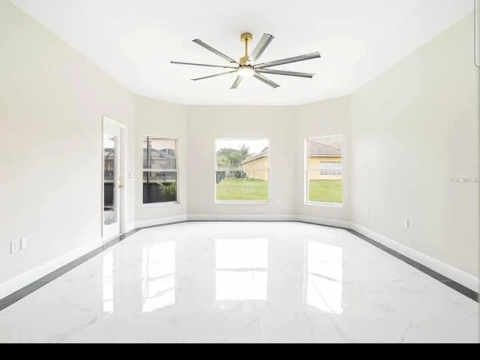 3747 EAGLE ISLE CIR