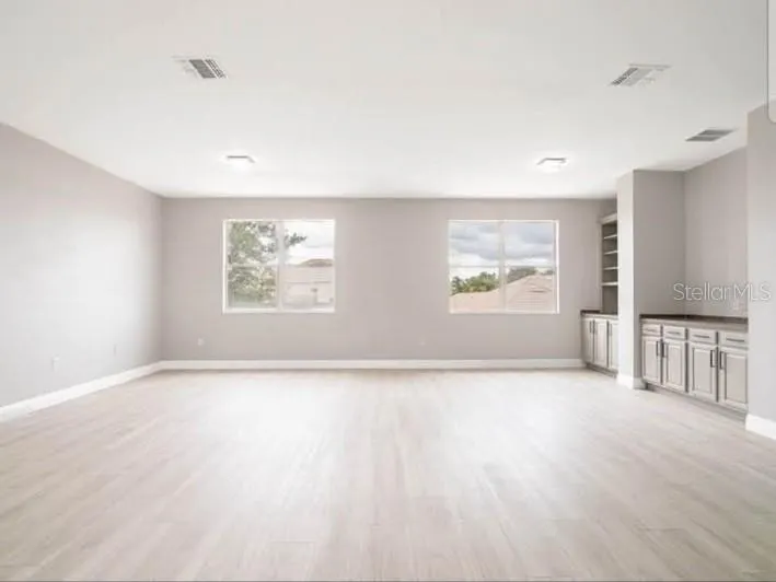 3747 EAGLE ISLE CIR