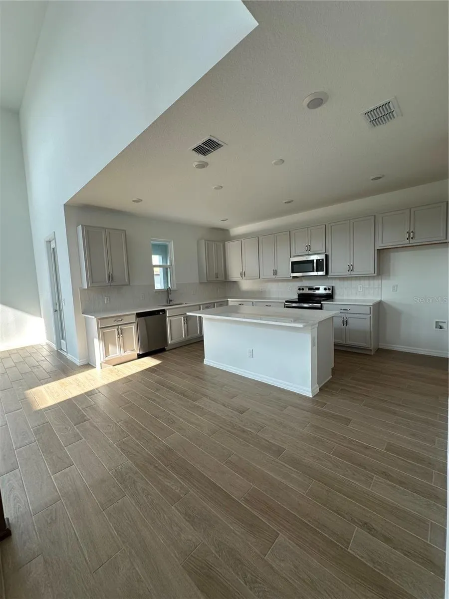 5714 CATTLE RANCH DR