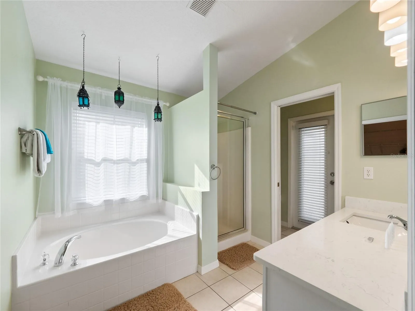337 SANDY RIDGE DR