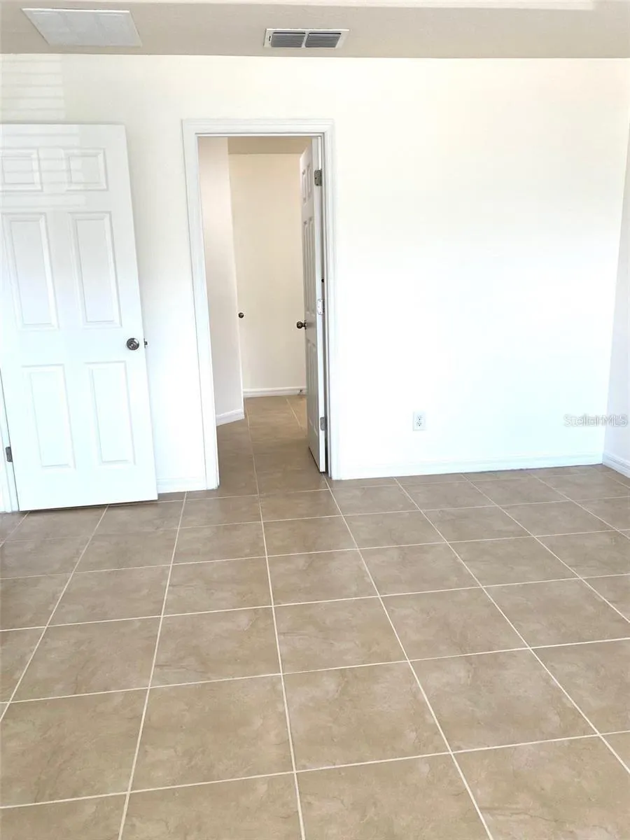 2902 WINDMILL DR