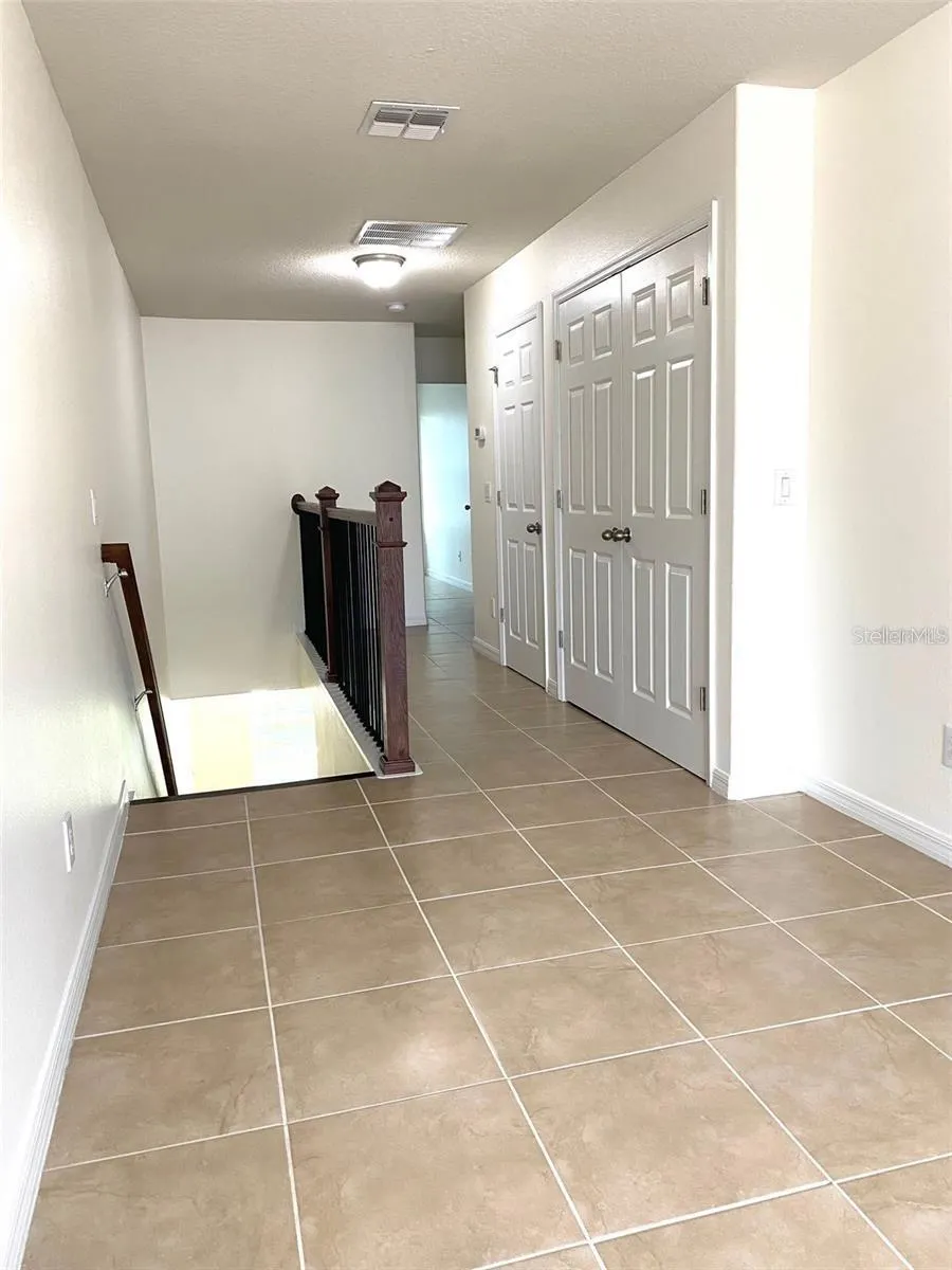 2902 WINDMILL DR