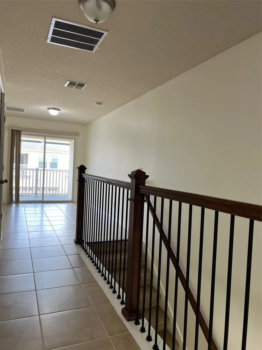 2902 WINDMILL DR