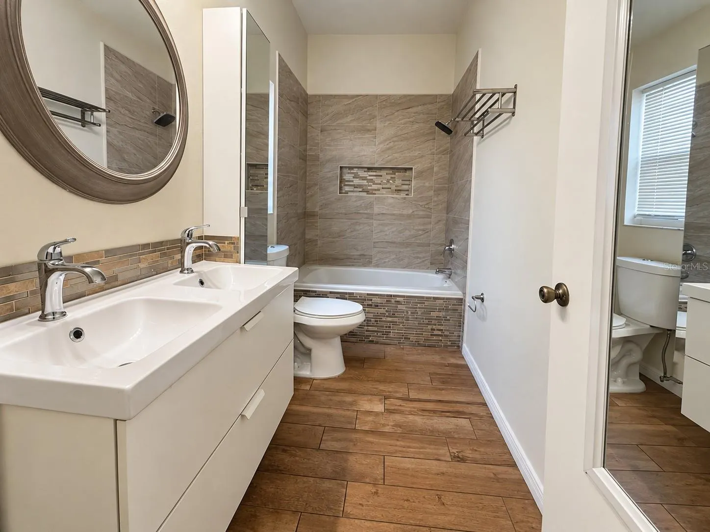 111 CATTAIL CT