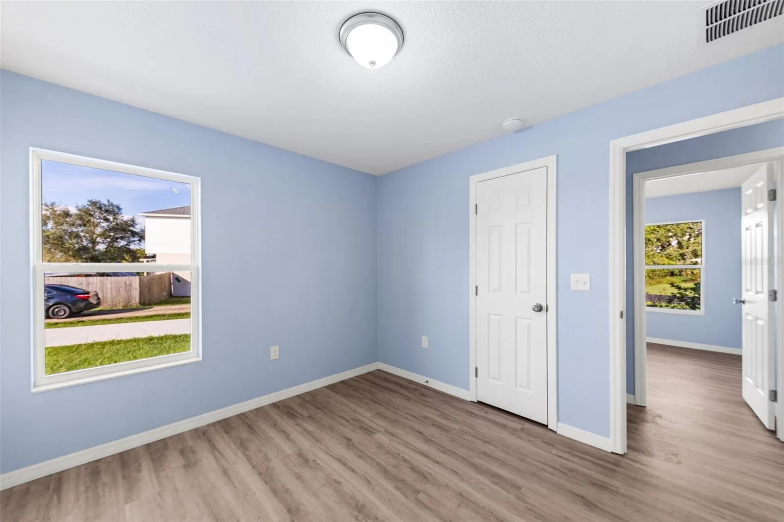 1825 HUDSON CT