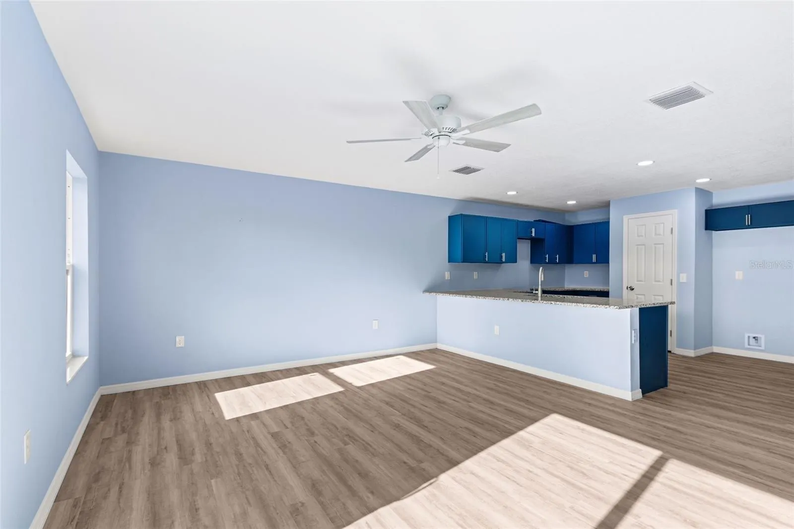 1825 HUDSON CT
