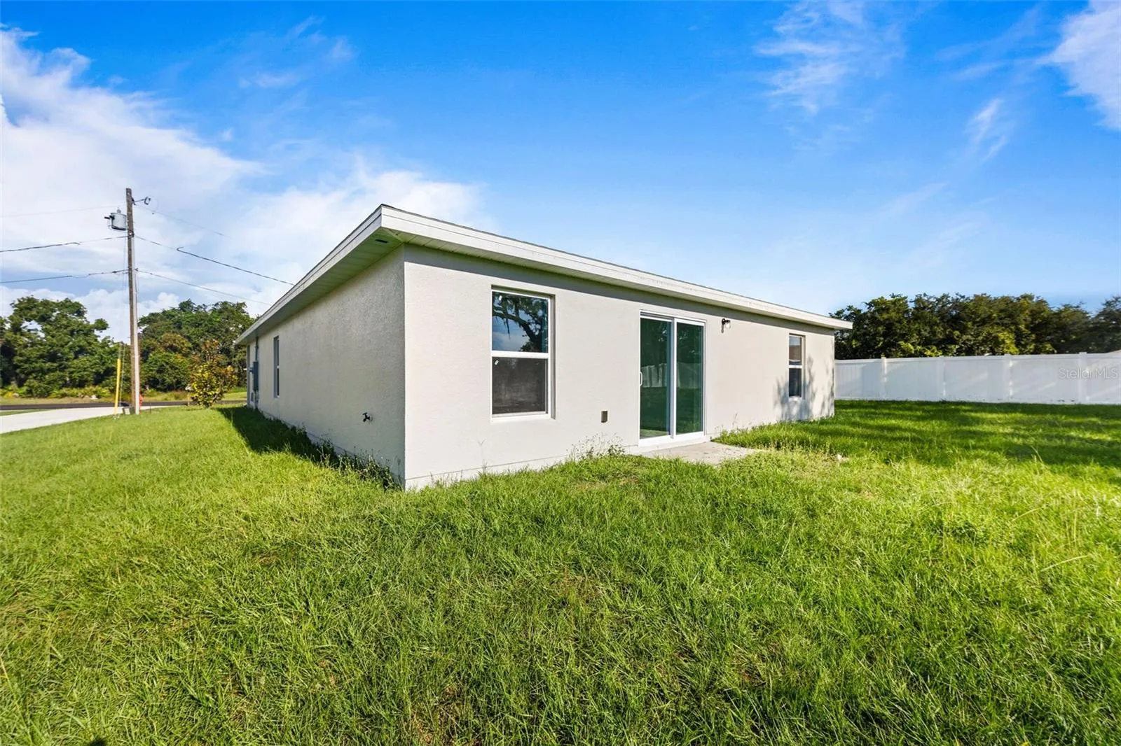 1825 HUDSON CT