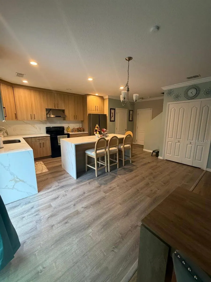 15549 GEMINI DR