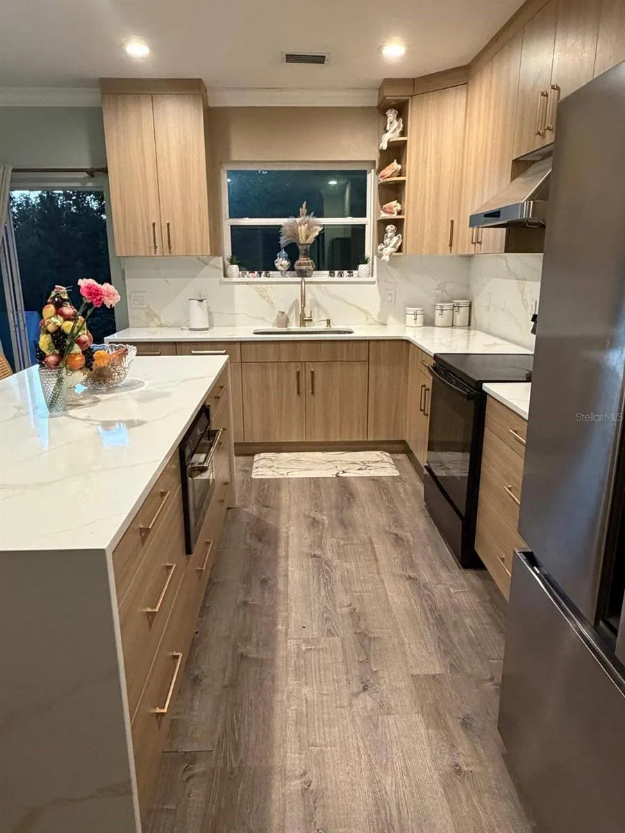 15549 GEMINI DR