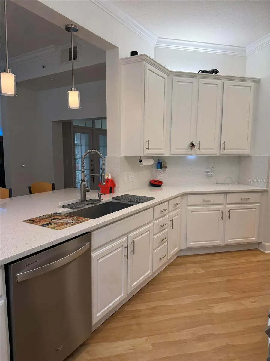 1401 CELEBRATION AVE #103 #103