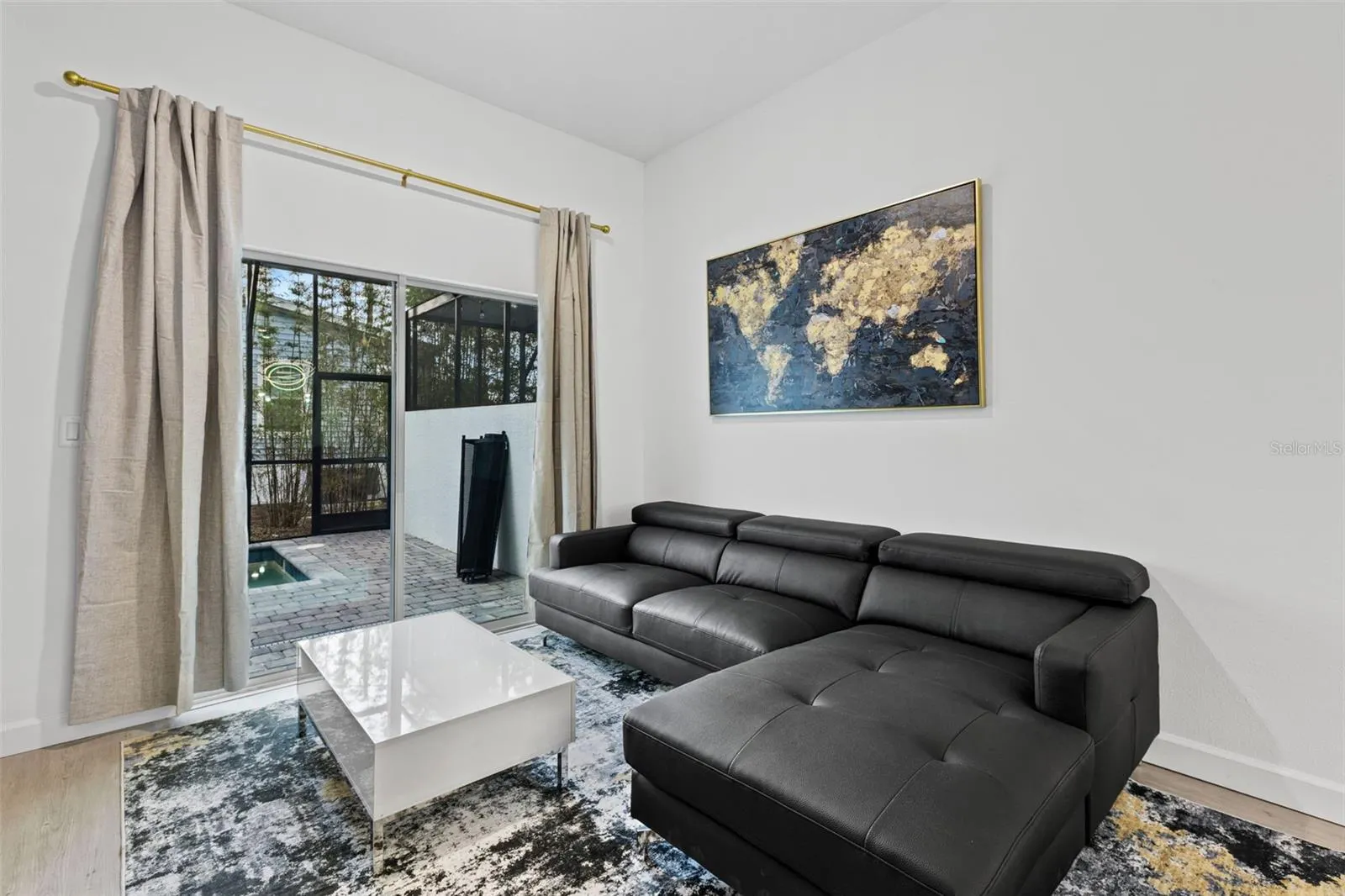 292 FAMAGUSTA DR