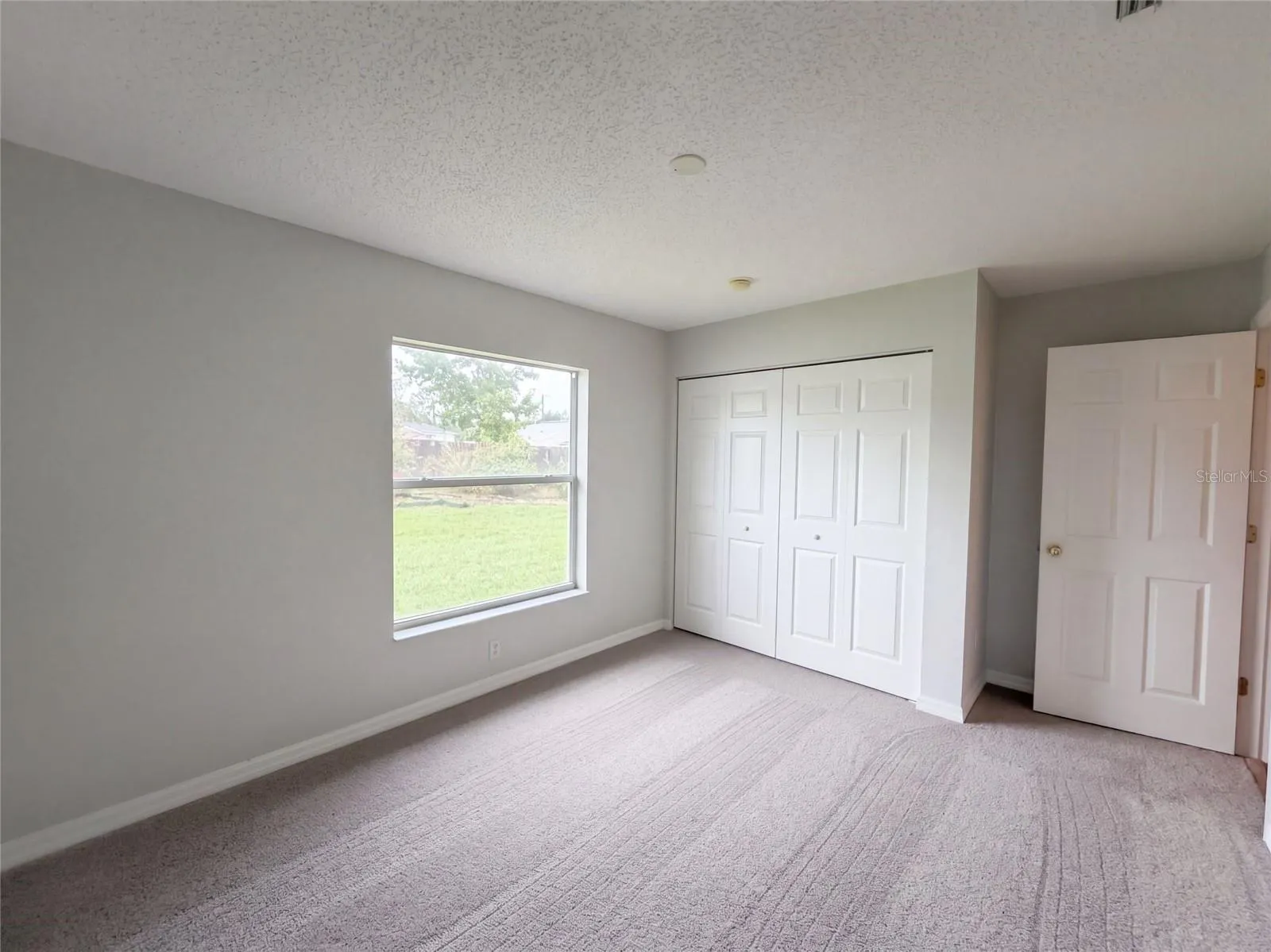 18 ROLLAND LN