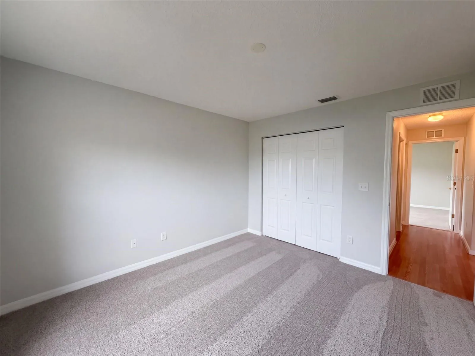 18 ROLLAND LN