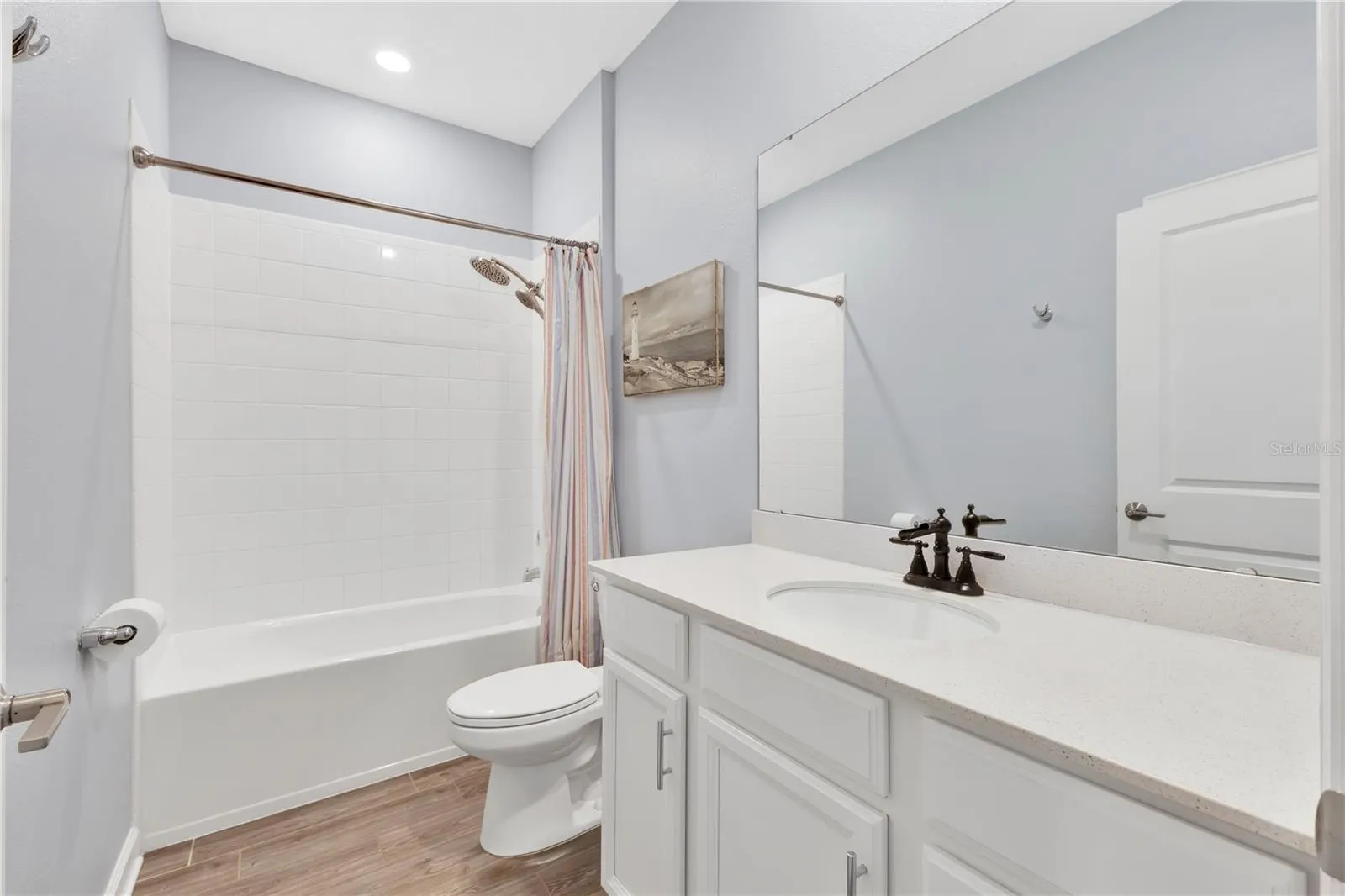 1047 OAK BLUFF DR