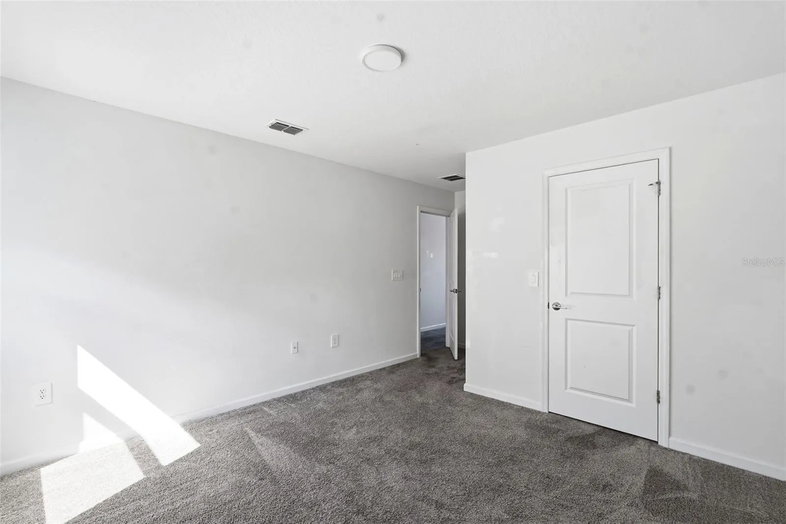 418 COOL SUMMER LN