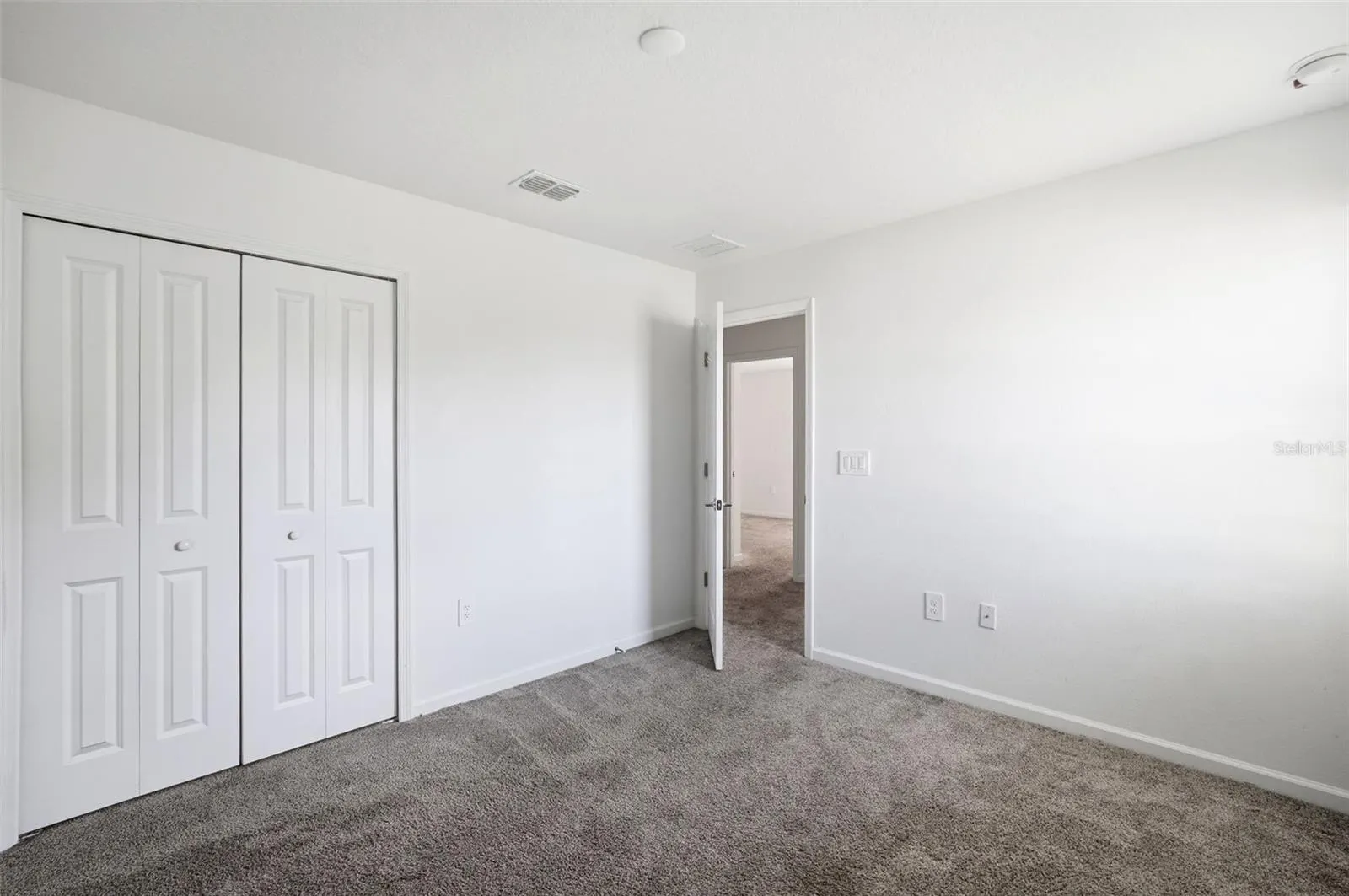 418 COOL SUMMER LN