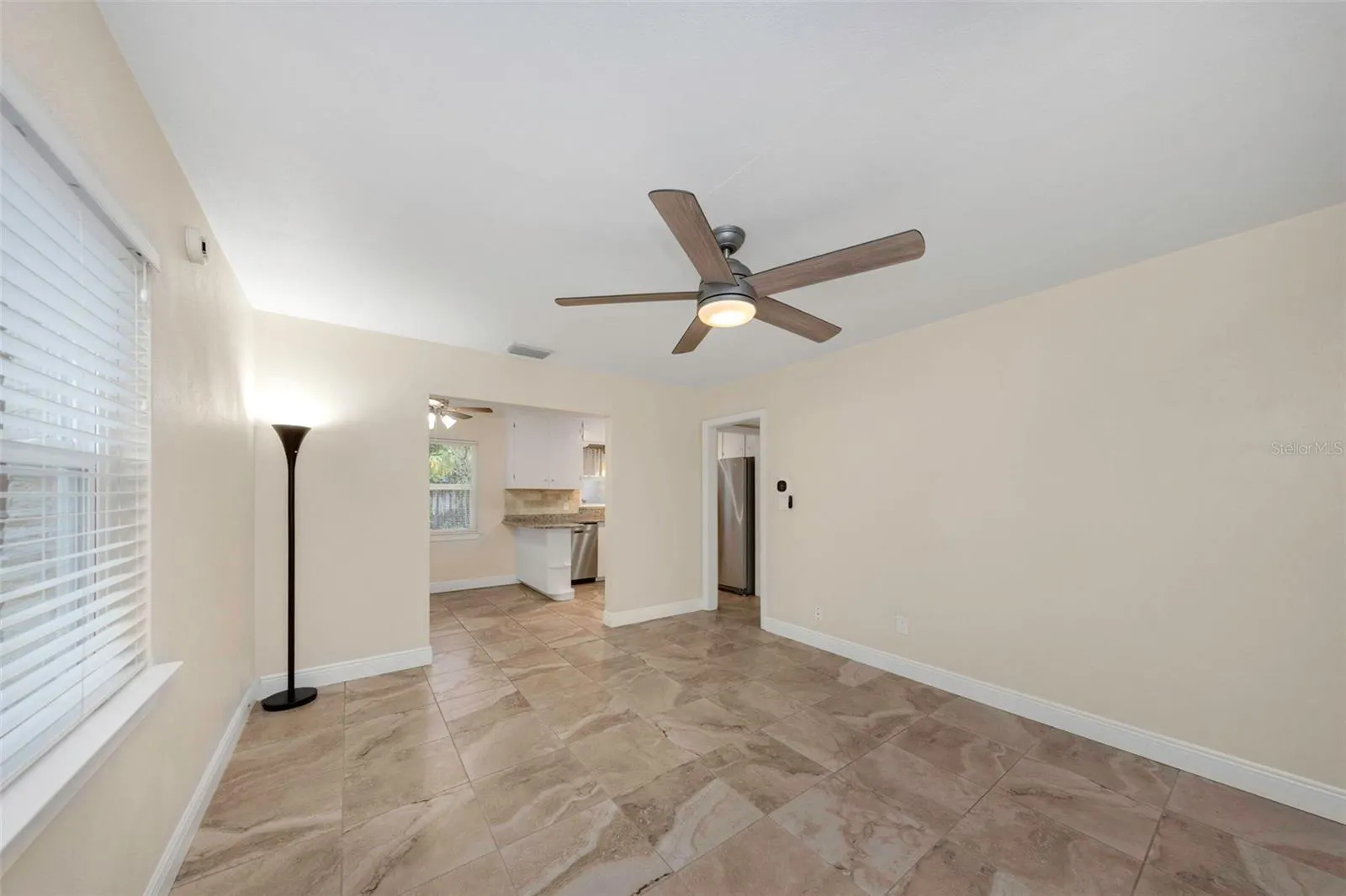 4204 W PALMIRA AVE