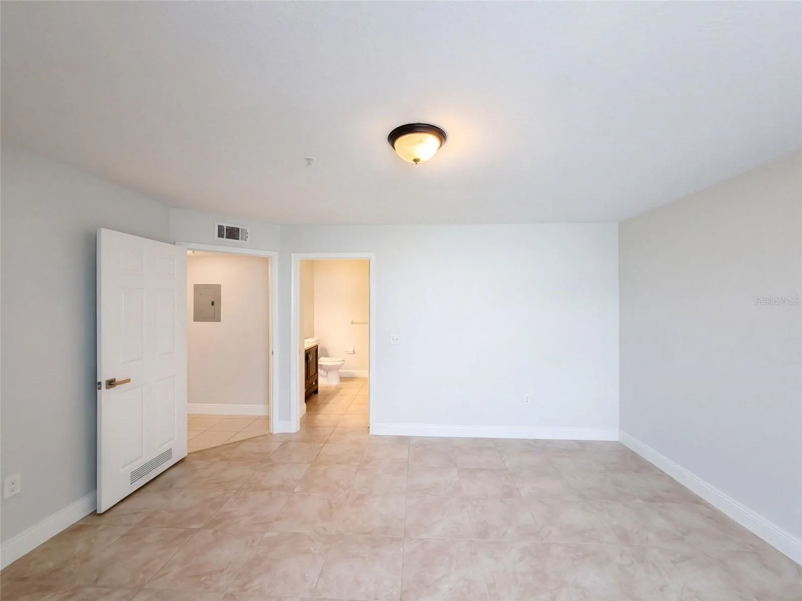 13838 FAIRWAY ISLAND DR #1411 #1411