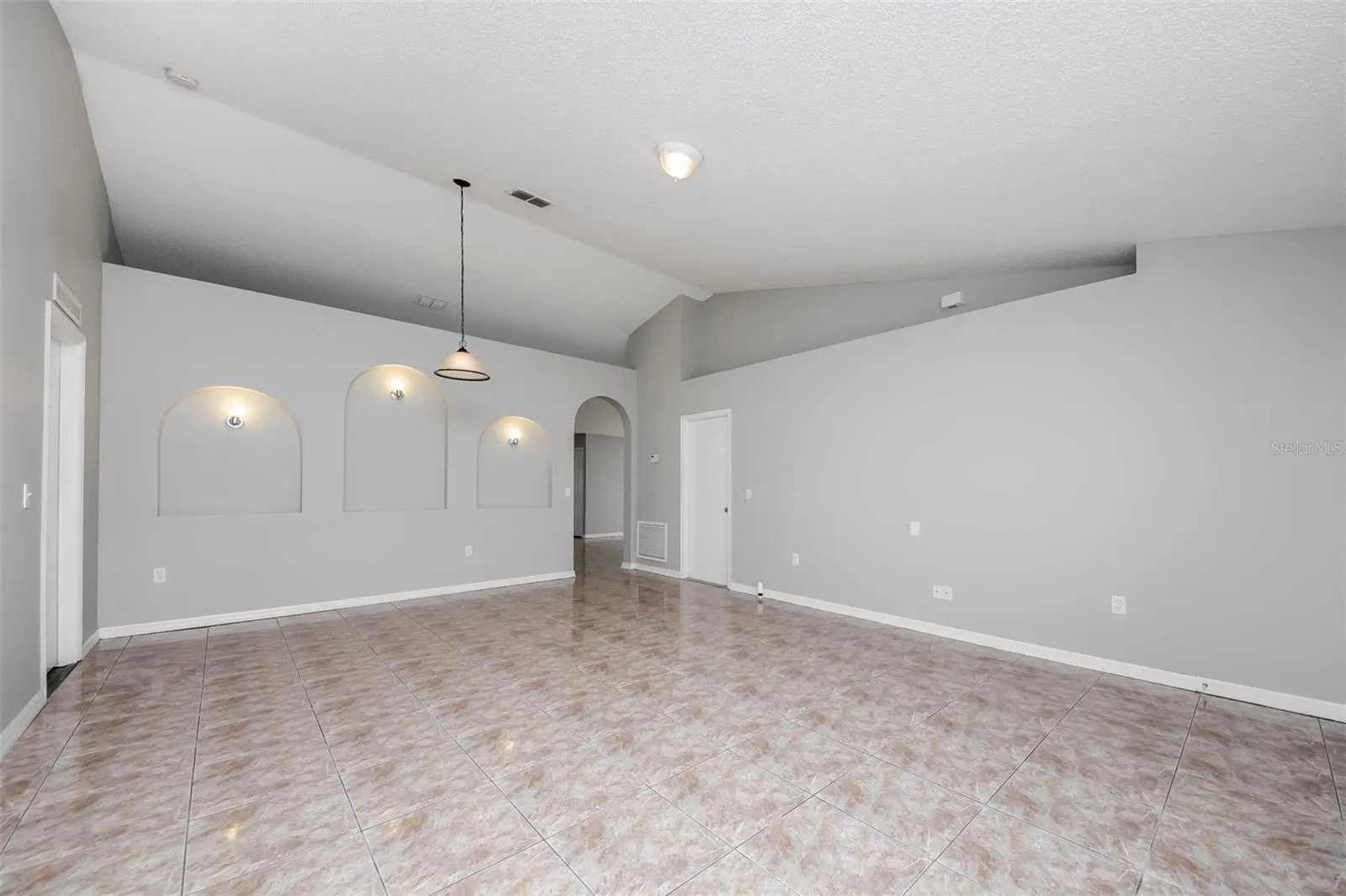 609 ROSARO CT
