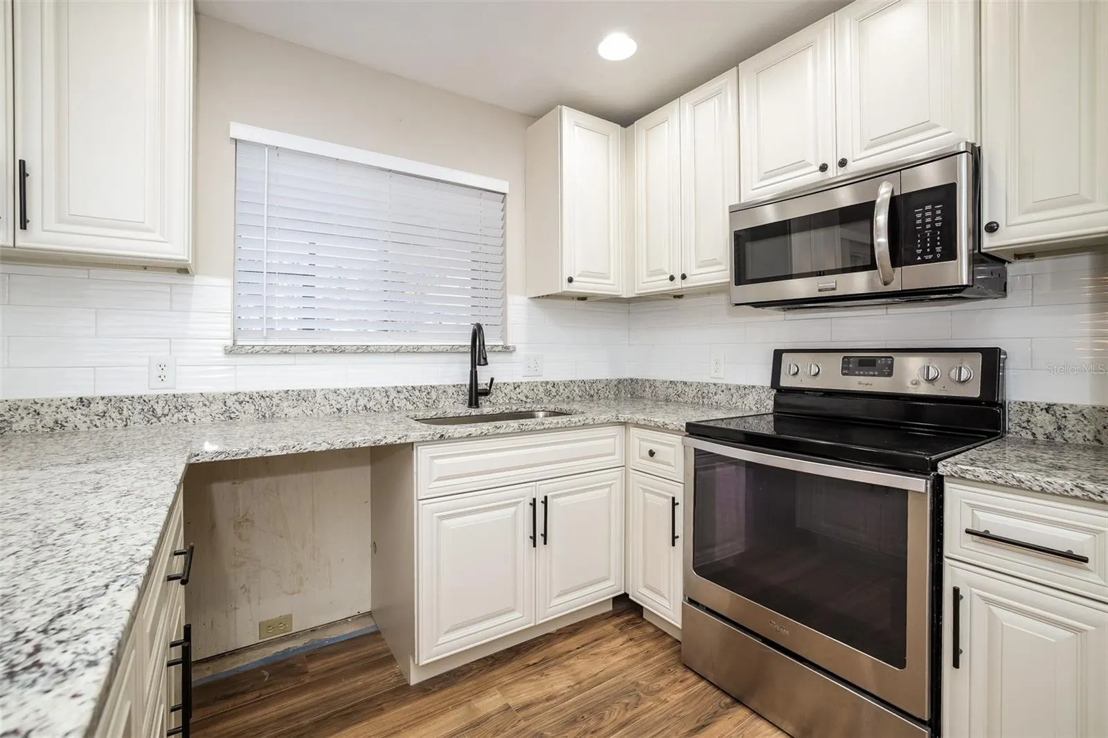 575 KOALA DR