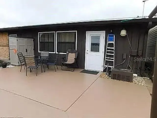 26 W RAYMOND ST