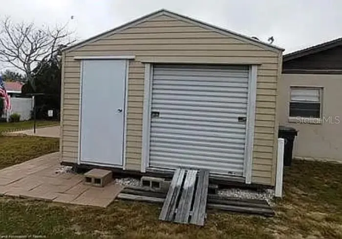 26 W RAYMOND ST